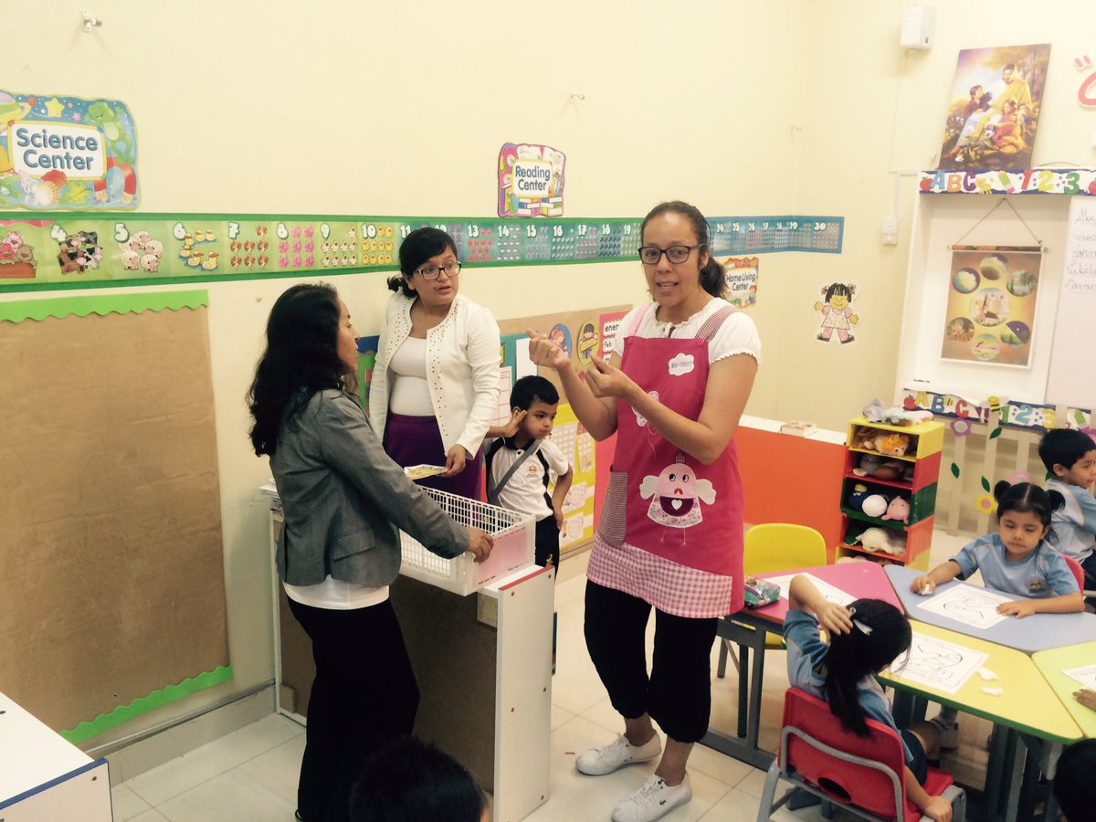 Carl_Moncayo's tweet photo. Maestras de la #APCE y #MICOP realizan pasantía en la escuela #EPAUM, en el marco del #ProENA https://t.co/GT7Flpz9z5