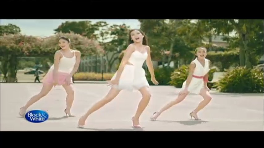 ImMelody0929's tweet photo. Woah!! Ang ganda at sexy mo alex!! ππ Congrats!! @Mscathygonzaga sa new tvc mo!! π #AlexGforBlockAndWhite | Filex https://t.co/DuNq2lBJvn