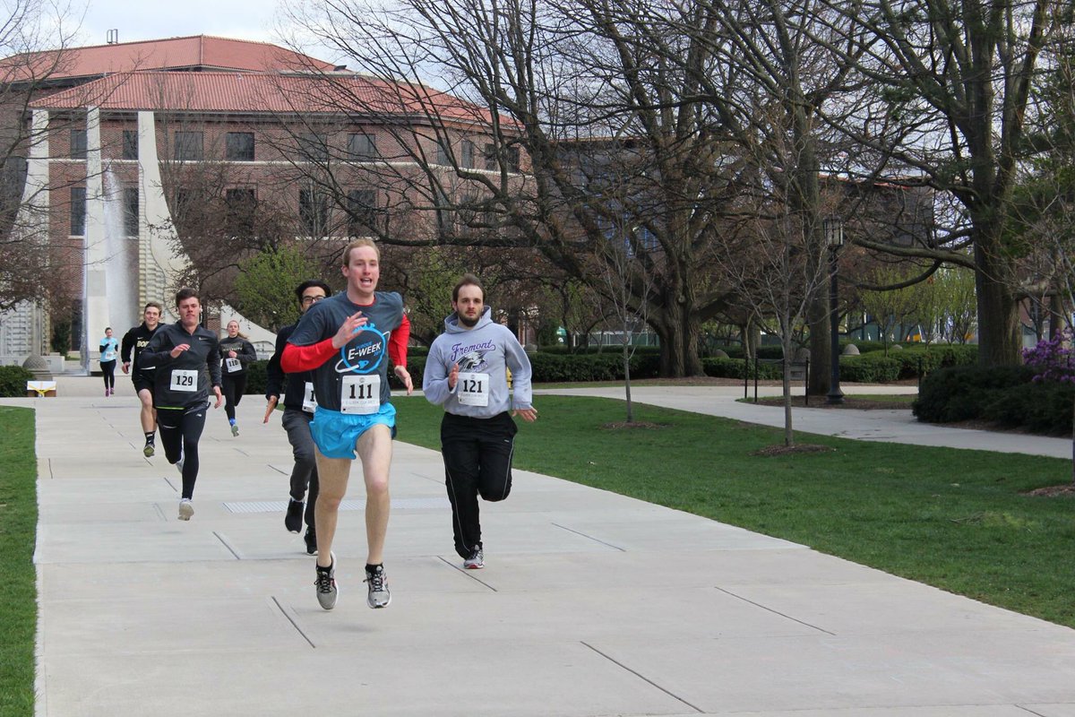 PEPCnews's tweet photo. Had tons of fun at the #PurdueEWeek16 0.5K. Are you ready for the design competition tonight? 6pm @ ENGR fountain! https://t.co/EGH1F6E5sC
