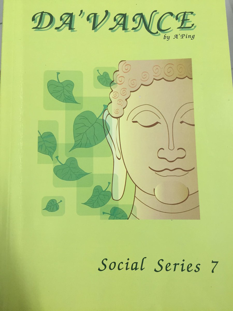 dede284467's tweet photo. แจกฟรีงับบ หนังสือไม่ใช้แล้วบางเล่มยังไม่ได้เขียนเบยย สนใจทักมาเลยค่า #dek60 #เด็ก60 #หนังสือมือสอง https://t.co/MAdgBIyoA9