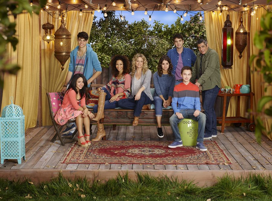 TheFostersTV's tweet photo. RT if you’re missing the Adams-Foster family! ❤️ #TheFosters https://t.co/2hMh9Y4sTU