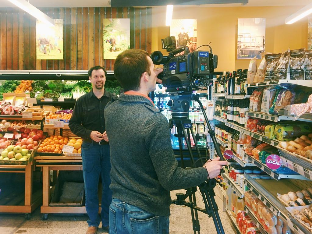 cable14's tweet photo. #C14RT @mustardseedcoop: So pleased to welcome #Cable14 @Hamilton_Life to the Co-op this morning! #HamOnt #EatLocal https://t.co/lb73caZvEx