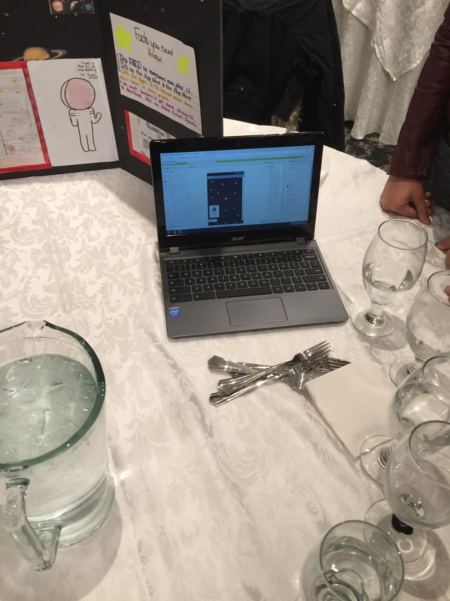 tearich21's tweet image. An extra-stellar presentation from Rawlinson students. Out if this world at #MSICEDAPPHACK @TDSB_MSIC