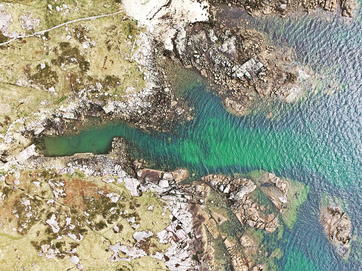 RoundstoneHouse's tweet photo. #gurteenbay #whaleharbour #ervallagh #inishlacken today. What a day it is here in #roundstone. @DiscoverGalway https://t.co/II2SphQvZJ