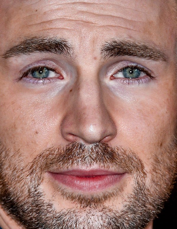 CelebsInHD's tweet photo. chris evans https://t.co/GE7QnkmNrz