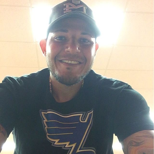 mogirlprobs's tweet photo. here are some pictures of yadier molina just in case you needed something to brighten your day: https://t.co/5DdfQ2xLNE