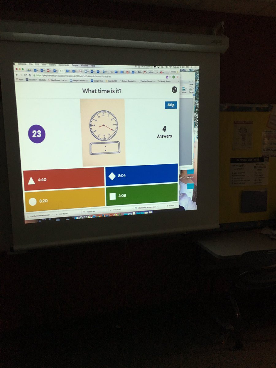 CampbellBlythe's tweet photo. #Kahoot pre-assessment over telling time #reaganrays #slb2 #slb5 #slb6 #lisdtw @jennifermoran82 https://t.co/Mf0yNzTvR6