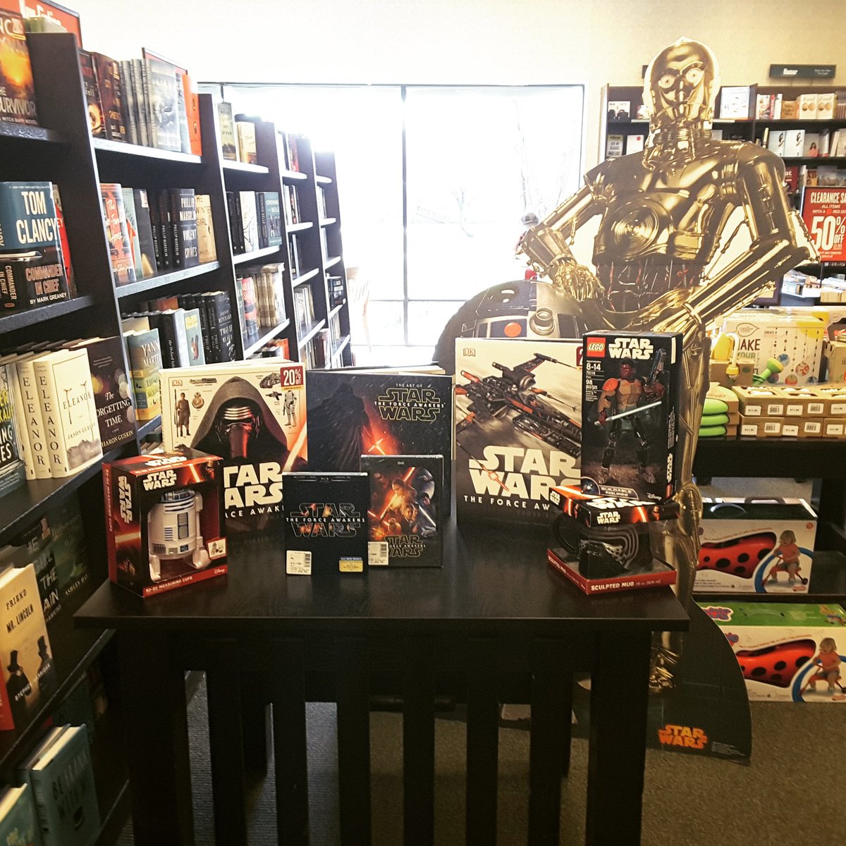 Bn Ledgewood On Twitter Star Wars The Force Awakens Is Now