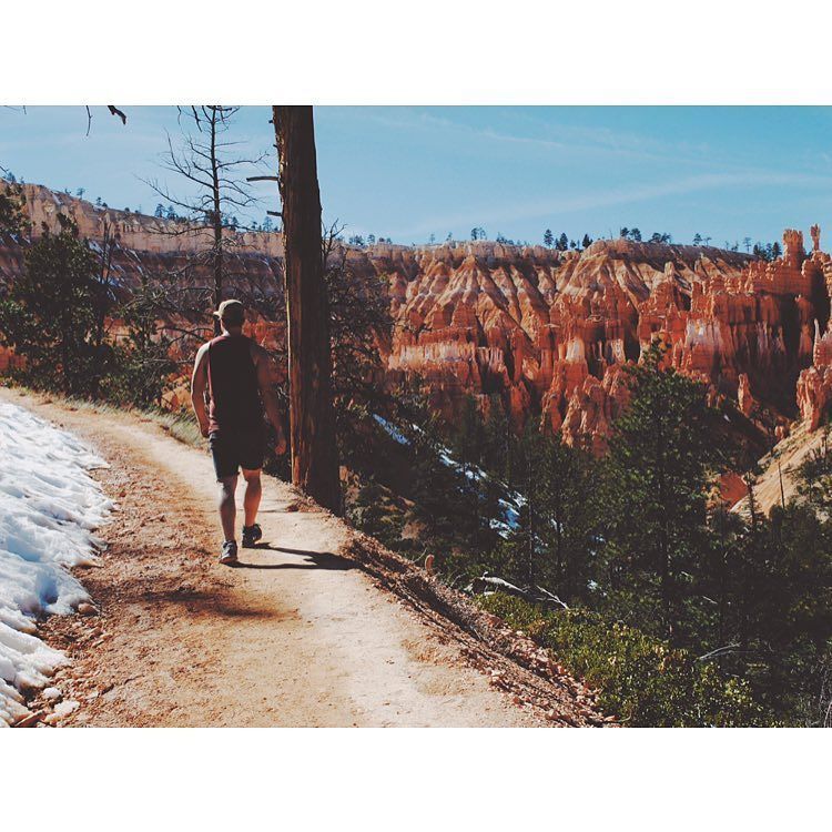 sarahsmith46's tweet photo. Taking a look see on Peek A Boo Loop. :: #leisureclub #brycecanyon #exploreutah #springbre… https://t.co/lonEODDWIQ https://t.co/lxrKJmb1Hb