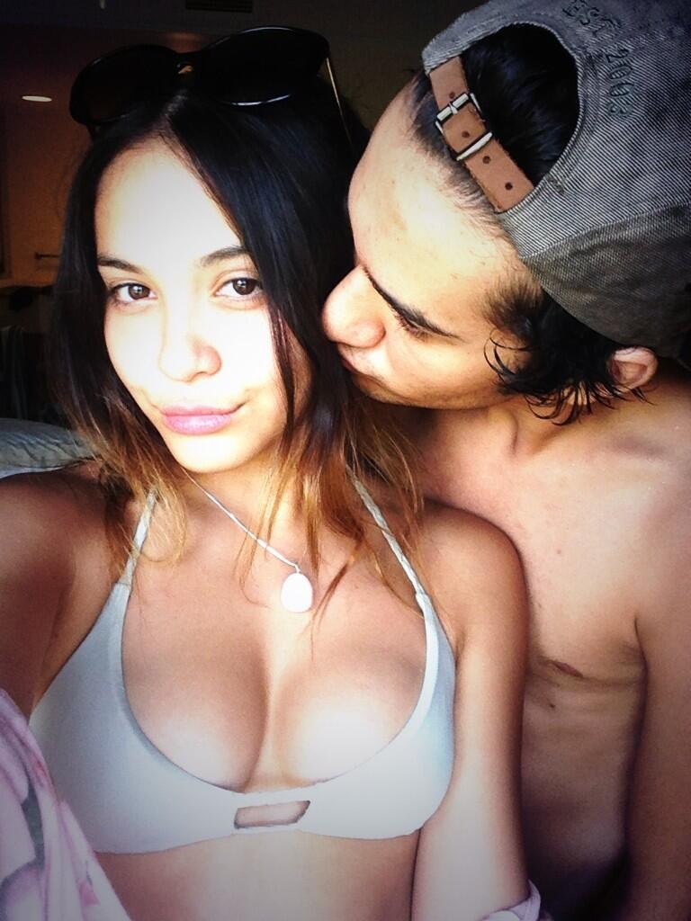 MartaMudarris's tweet photo. Stella Hudgens Sexy Bikini Ass Shots
https://t.co/iQRXiloOTG https://t.co/pTaNQvc2iR
