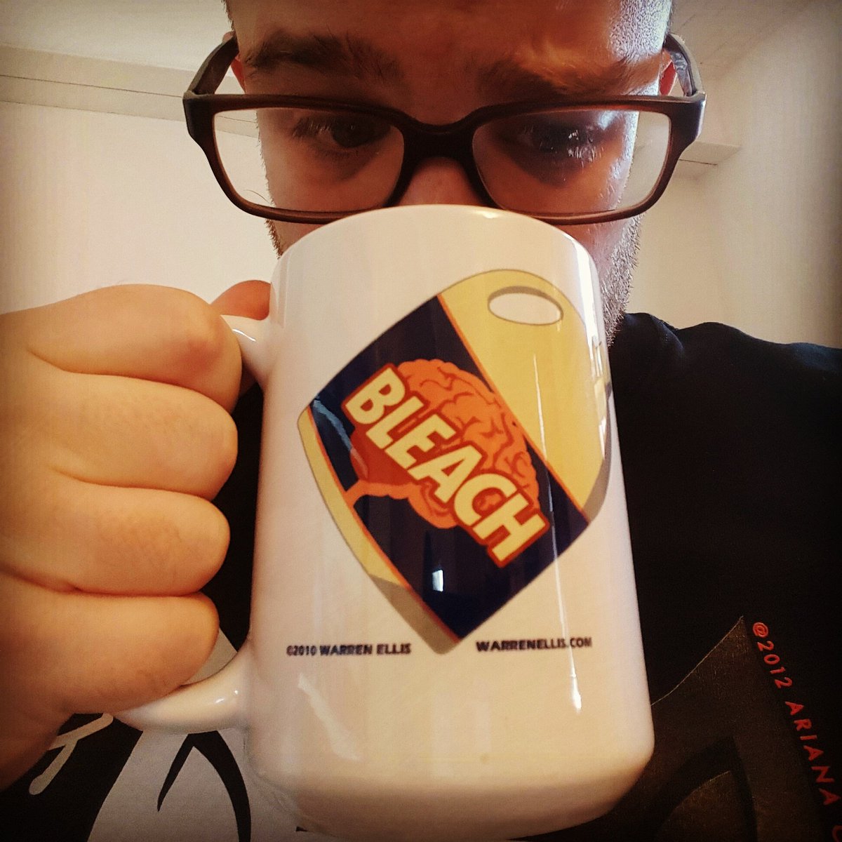 mobilisinmobili's tweet image. Happiness is a new @warrenellis mug #brainbleach