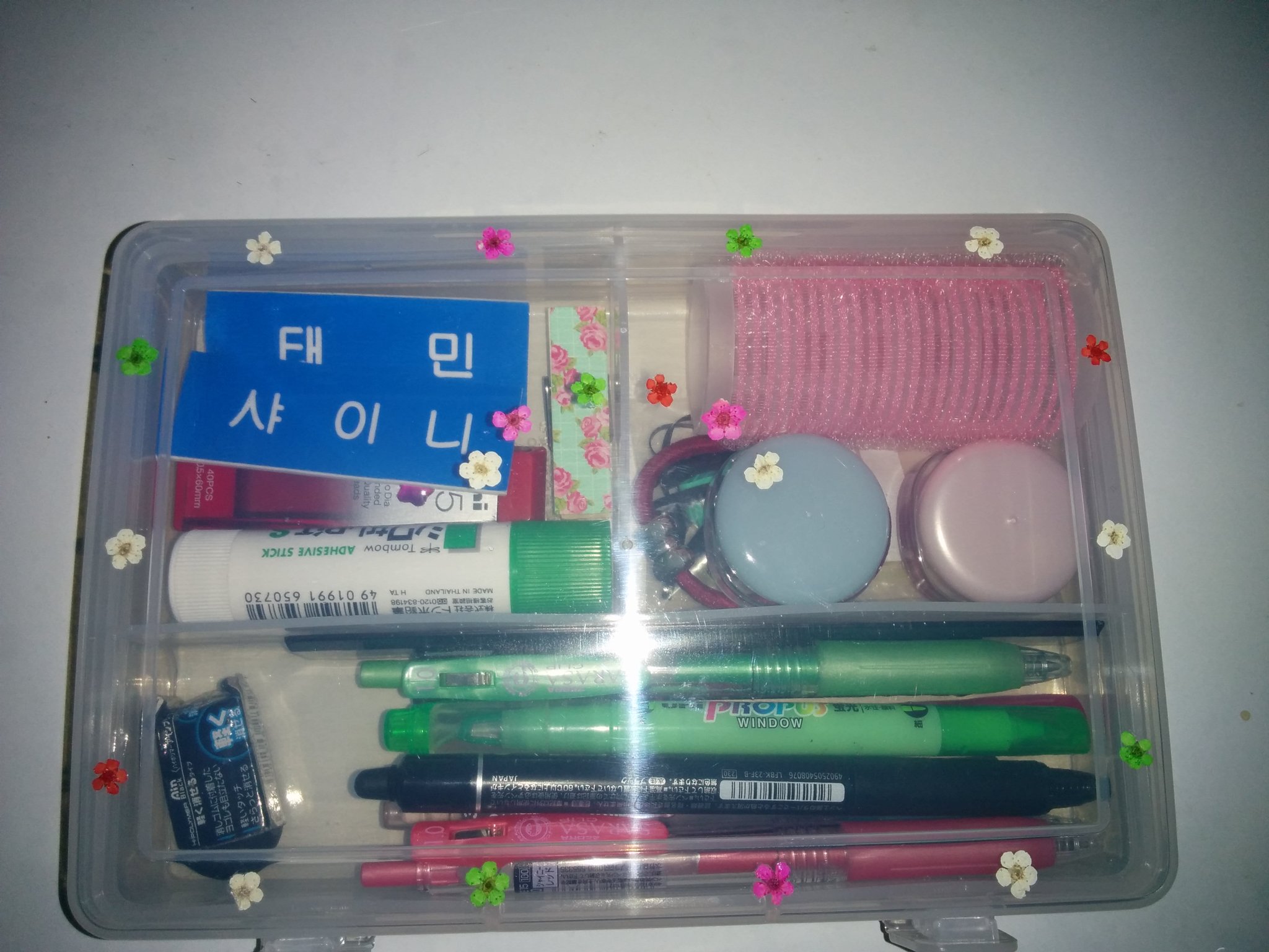 栞奈 流行りに乗ってみた 韓国 流行り 韓国筆箱 Korea T Co Tiy9kkjtzd Twitter