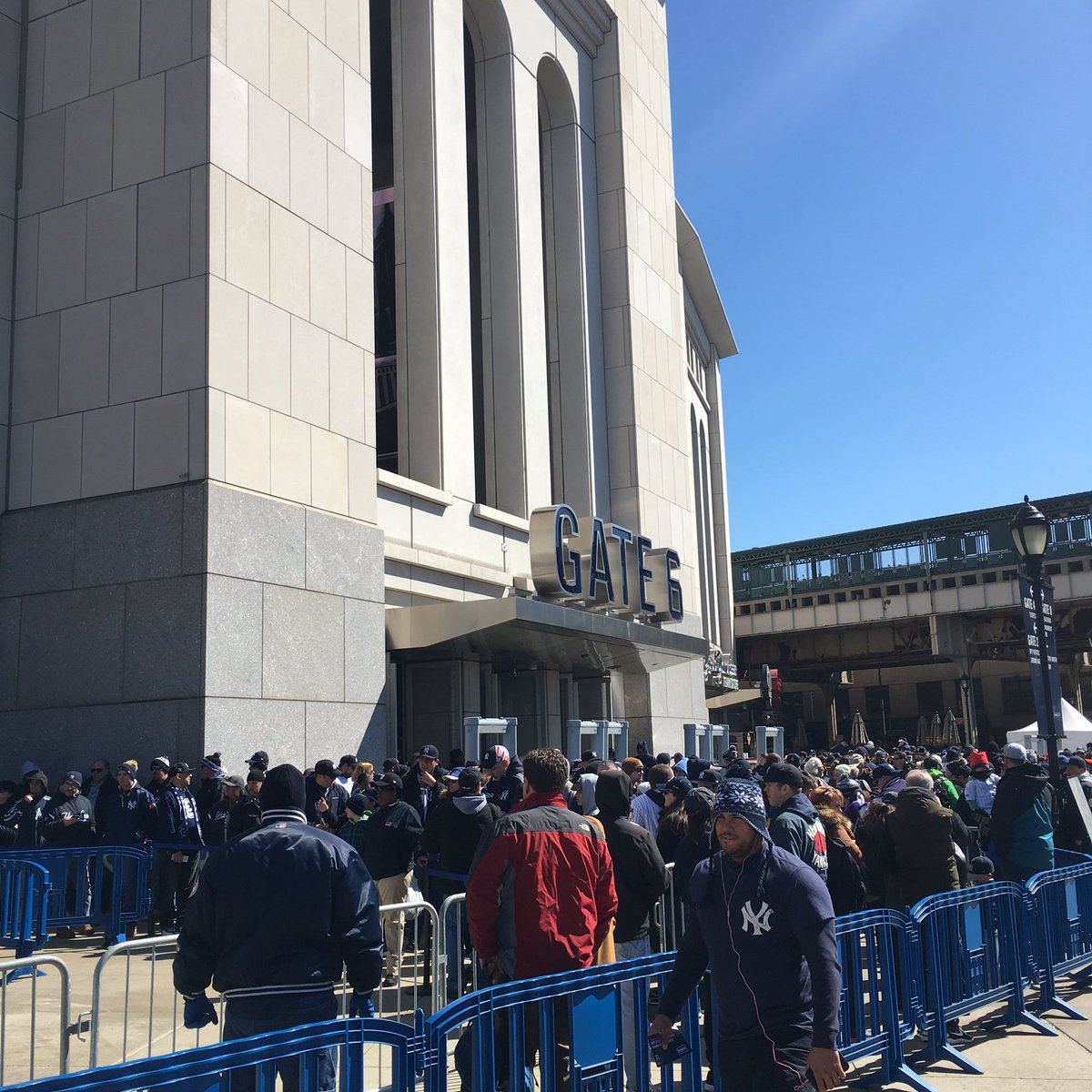 Yankees's tweet photo. Gates are now open! https://t.co/3BbztJcIxQ