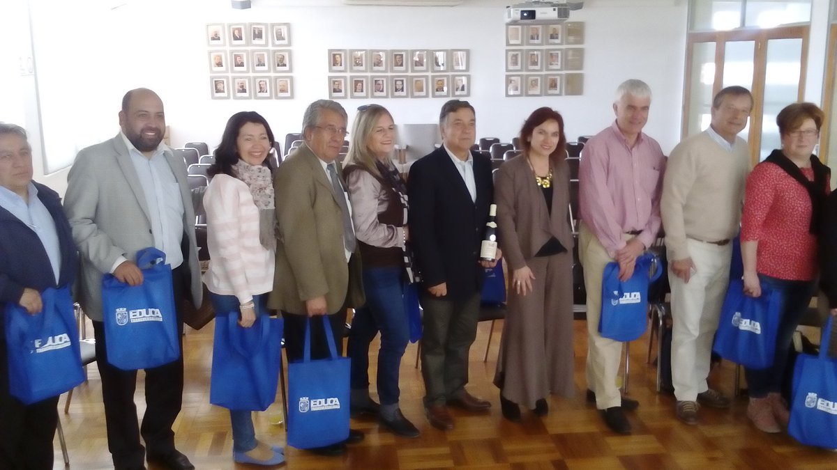 DAEMSanJavier's tweet photo. Delegacion gala conoce avances del convenio educacional en liceo Manuel Montt que favorece a alumnos agropecuaria. https://t.co/POZRjRTzTY