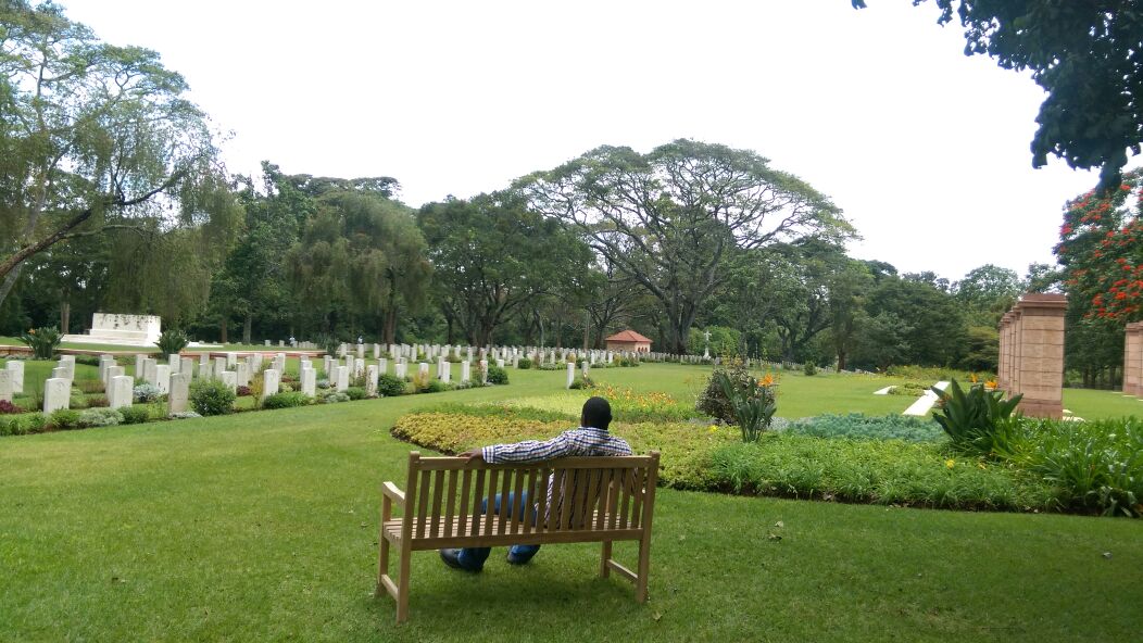 RodCarkett's tweet photo. @cwgc #Nairobi War Cem 
First visitor enjoys one of our new benches https://t.co/koqaIxGZNj
