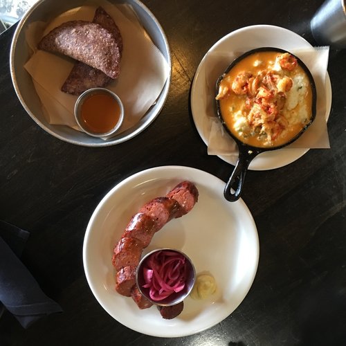 FoodServiceICON's tweet photo. See if your favorite neighborhood spots in these 8 #US cities made the #FoodableTop25 list! https://t.co/iG4wsUs0Oz https://t.co/fWGcO3KTme