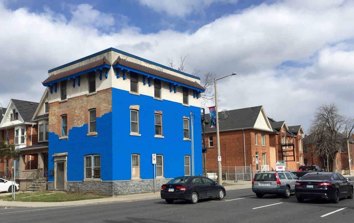 PaulWilsonInHam's tweet photo. Why didn't they finish painting this house on Main &amp; why bright blue? Answers here: @TheSpec https://t.co/SU7DyWvyA8 https://t.co/QYnzL7uoiY