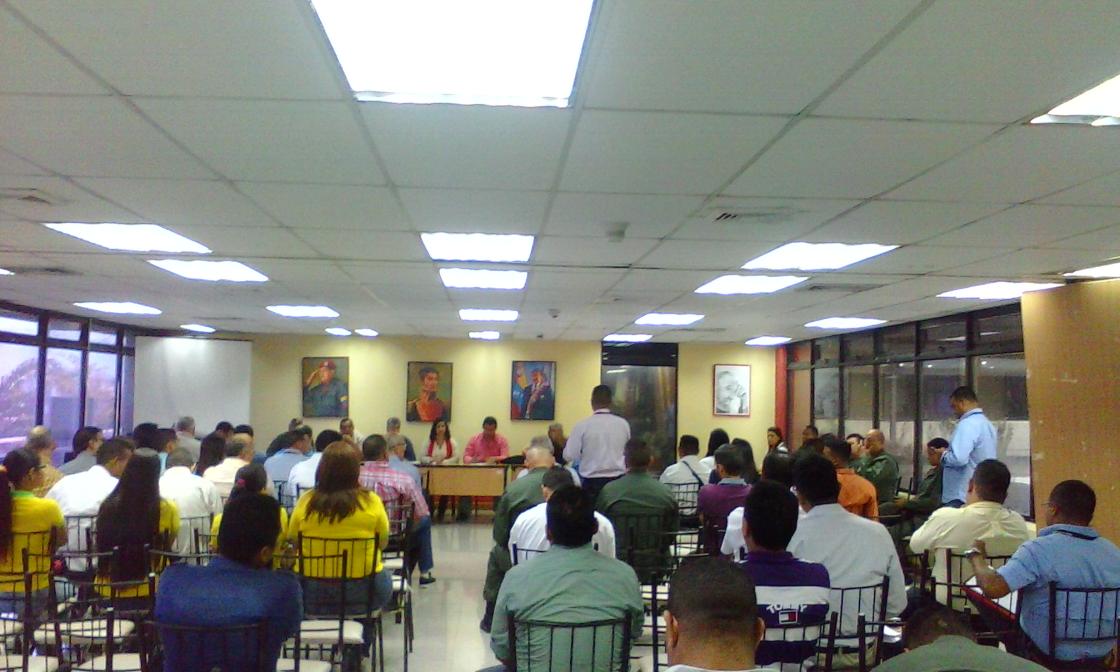 Sunagro_Anz's tweet photo. Reunión con empresas privadas y entes gubernamental @JOEL_TORRES_ @Gob_Anzoategui_ @kattymoreno3 @RMarcoTorres https://t.co/t3hRJaN8AR