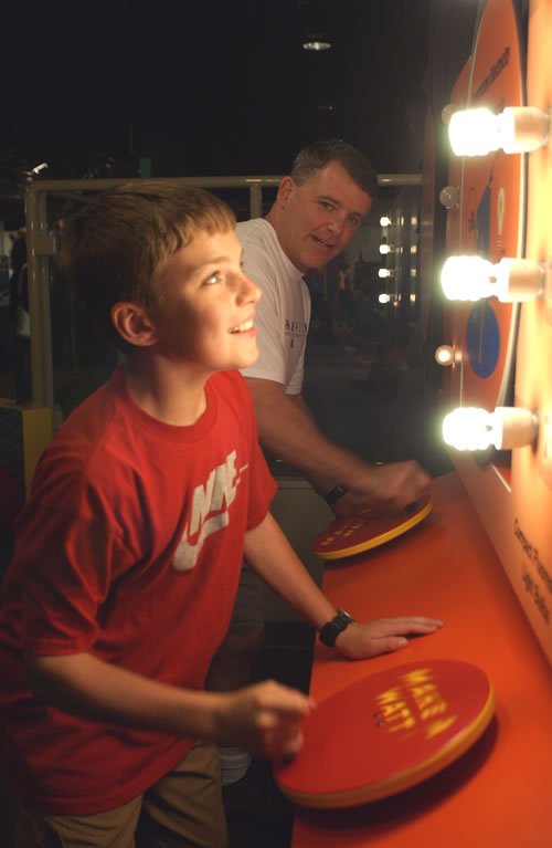 ExhibitFiles's tweet photo. Case Study: So Watt - An Illuminating Look At Energy at Fleet Center in San Diego, CA.  https://t.co/cSmBWxf6Ak https://t.co/kh1bBWQPzN