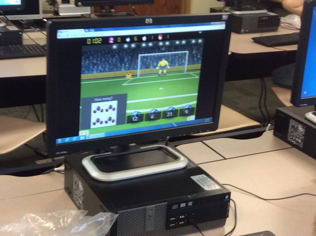 SernaDebby's tweet photo. West school students enjoy practicing math skills with Sum Dog! #INeLearn #MVeLearn @MSDMVIS  @williamastein https://t.co/sA5NwazTgj