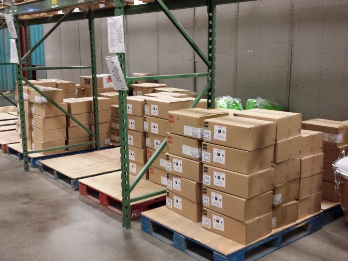 Alexander1Ej's tweet image. #DRiVescience #TVDSB #CODErobotics WeDo &amp;amp; EV3 mindstorm robots are on their way!!!