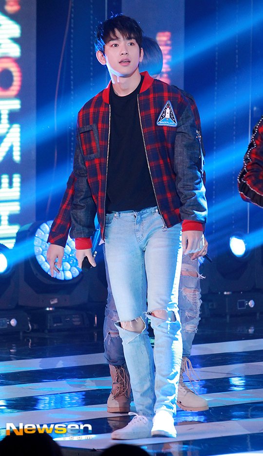 GOT7Indonesia's tweet photo. [PICS/PRESS] 160405 SBS MTV The Show - #GOT7 #JB #Junior #Youngjae https://t.co/QeVrPoFBPx