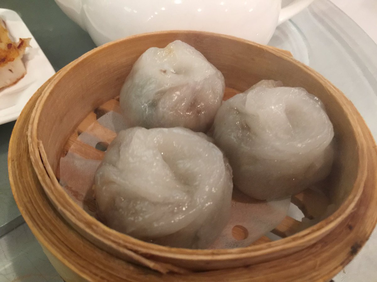 YumchaAddict's tweet photo. mmmm YUM Love @EatWithDan's #USA #Yumcha #DimSum @jon_mrdimsum @phijimchan @Binksterb mmmm https://t.co/u7iG6Oavgq https://t.co/gPCCSBglMo