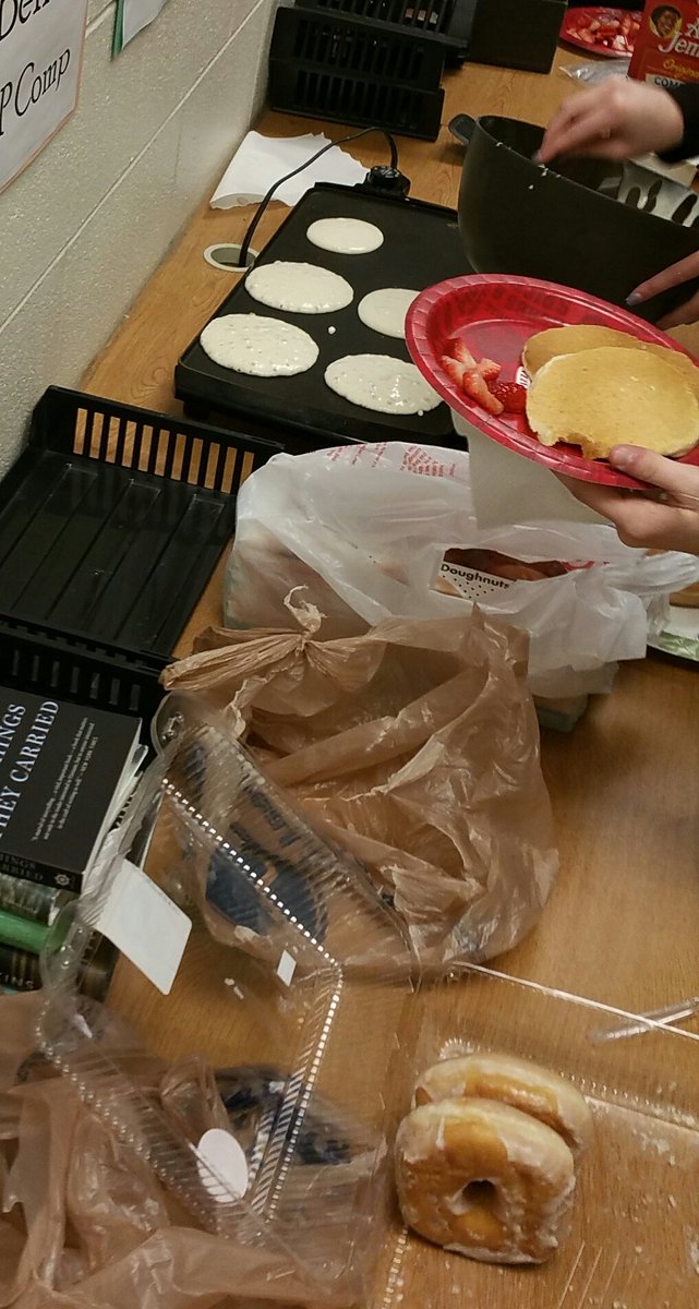MHSCoates's tweet photo. When Ohio gives you mandated testing, make pancakes. And grilled donut egg sandwiches. #bell1 https://t.co/q7JDQu9bfS
