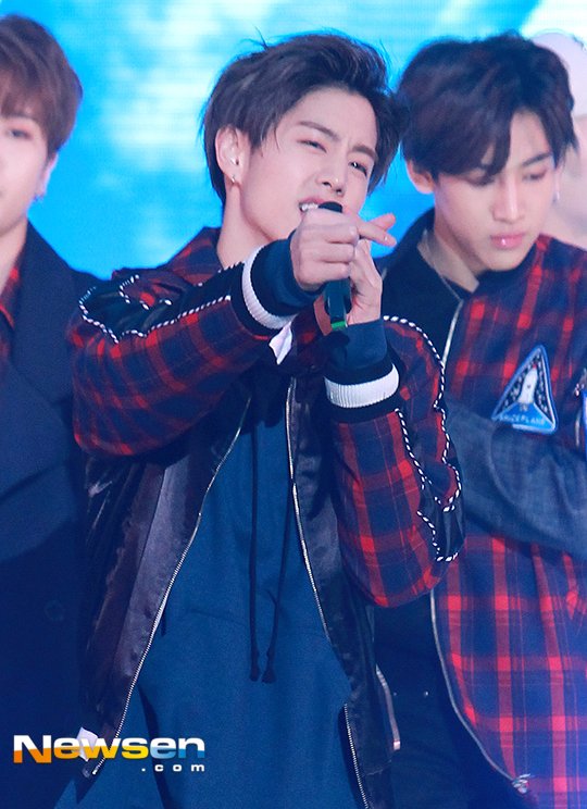 GOT7Indonesia's tweet photo. [PICS/PRESS] 160405 SBS MTV The Show - #GOT7 #Mark #Jackson #Junior https://t.co/moRDW424cr