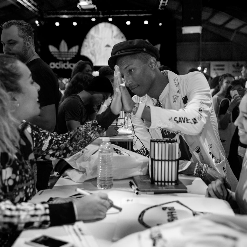 adidasoriginals's tweet photo. A great day to say thanks for the inspiration. Happy Birthday @Pharrell https://t.co/BUxcEQo3i1