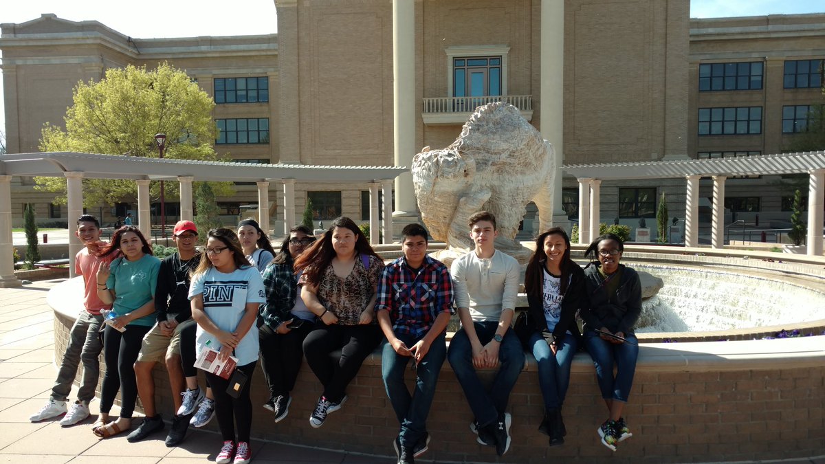 jtrook's tweet photo. LHS juniors enjoying a tour of WTAMU. #wtvisit #wtamu https://t.co/AQcAv9dd68