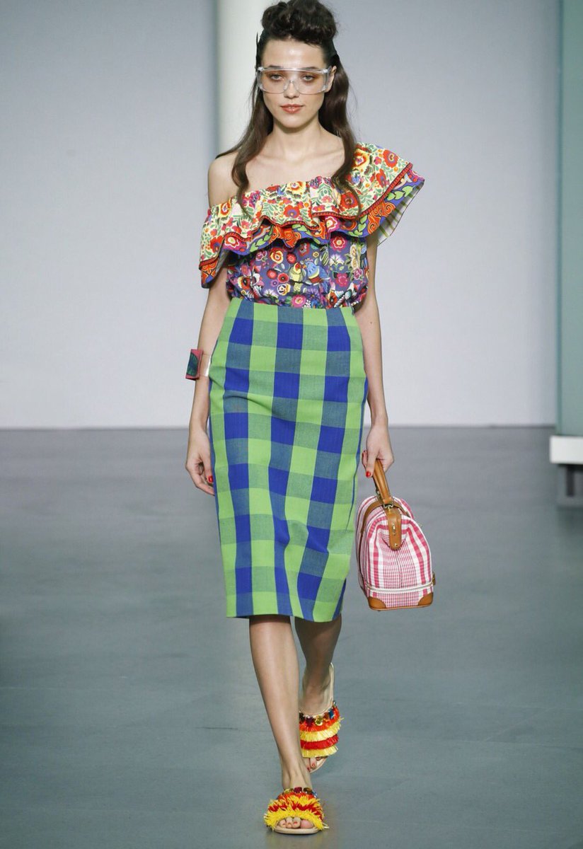 ERBEntCorp's tweet photo. A LESSON in PATTERN PLAY! @stellajeanltd #Spring2016Collection #fashionbloggers #fashions #chic #designer #luxury https://t.co/UY79HfoD3U