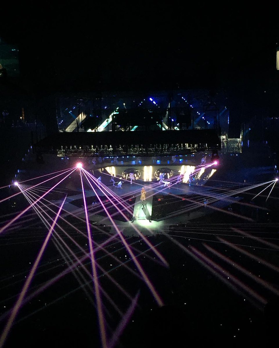 StubHub's tweet image. Time for a #giveaway! RT &amp;amp; follow for a chance to win a $100 FanCode to help you get tix.