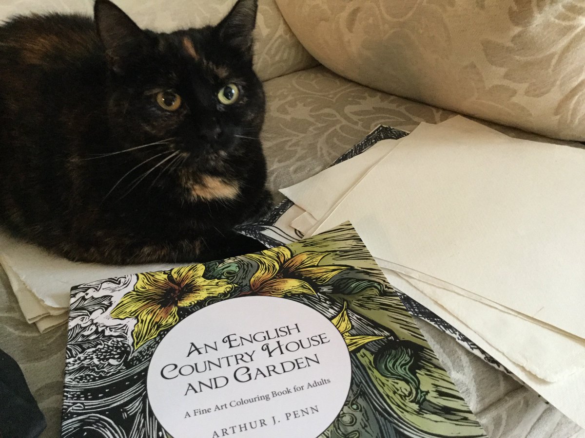 Smudge endorsing The English Country House &amp; Garden #adultcoloring book :) viewbook.at/colouring1
