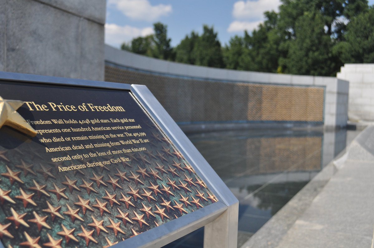 defensemobile's tweet photo. Today on #GoldStarWives Day we recognize and honor women whose spouses made the ultimate sacrifice while serving. https://t.co/lAgfHTJZl1