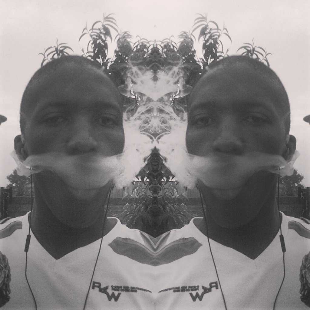 Banele_English's tweet photo. I was so baked here. #GoodTimes https://t.co/V71cdQX3Lm