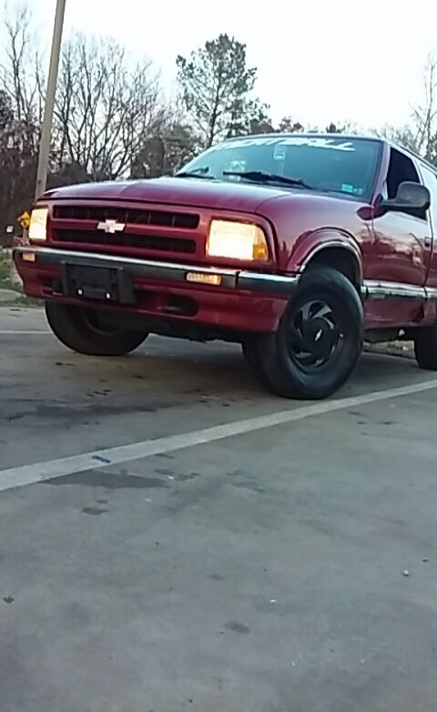 meatll23's tweet photo. My baby need to get fixed asap 😩😩 https://t.co/bj6KHqjTMl