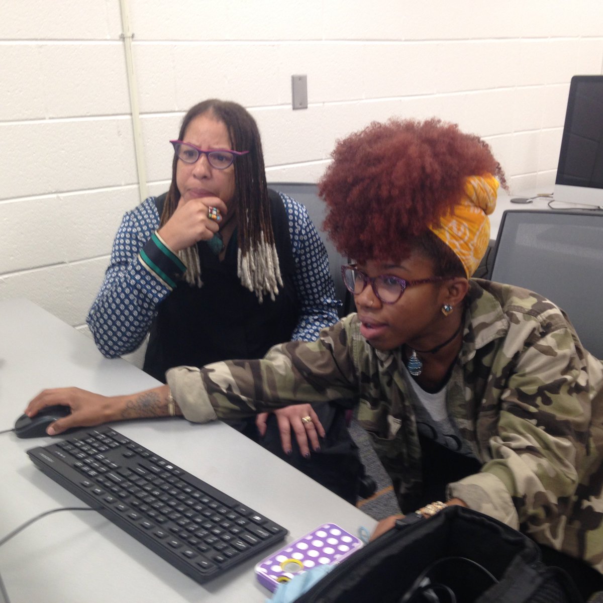 The DMIS students are preparing their films for the final showcase!
#DMIS #SpelmanCollege #FilmMaking