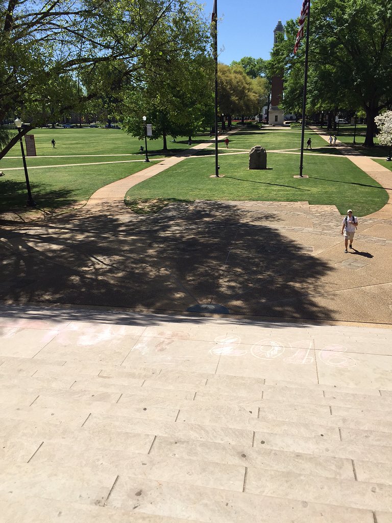 UAStudent4Trump's tweet photo. Tuscaloosa loves the Don @AlStudent4Trump #MAGA https://t.co/AIWBL6S9wv