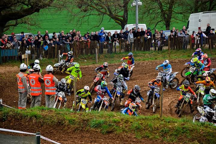 CRF_Besancon's tweet photo. MOTOCROSS Etrabonne, 14 bénévoles ont assurés ce dispositif !! #secours #CRF https://t.co/gHUx7FQY3V