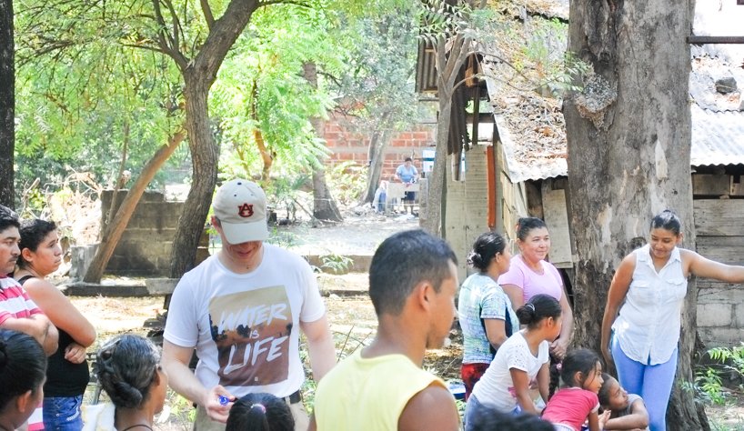 AU_MRED's tweet photo. #AuburnMRED student recently helped provide clean drinking water for 300 in Nicaragua https://t.co/yvc0a5uE1d https://t.co/gU9VsaTgJH