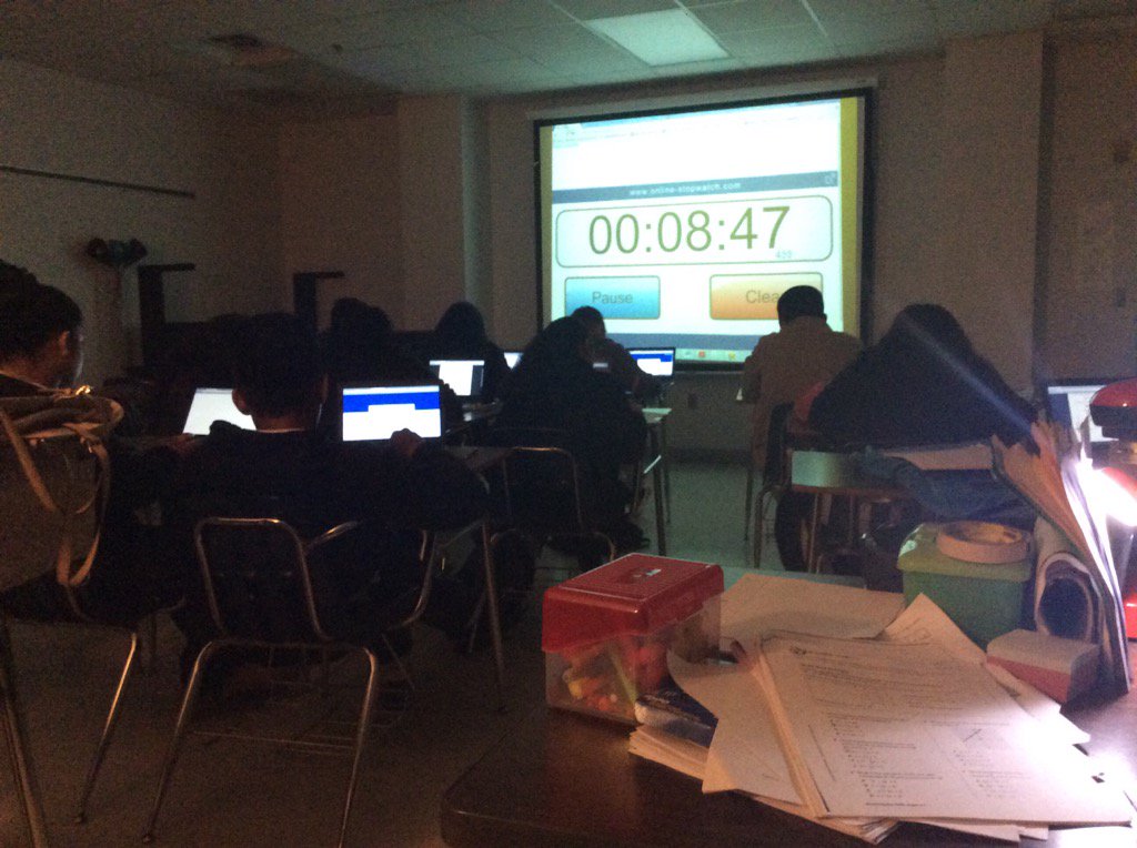 LileAlgebra's tweet photo. Students getting after that Google Forms quiz and their notes on the Zero Product Property https://t.co/RH2x6bQQKq