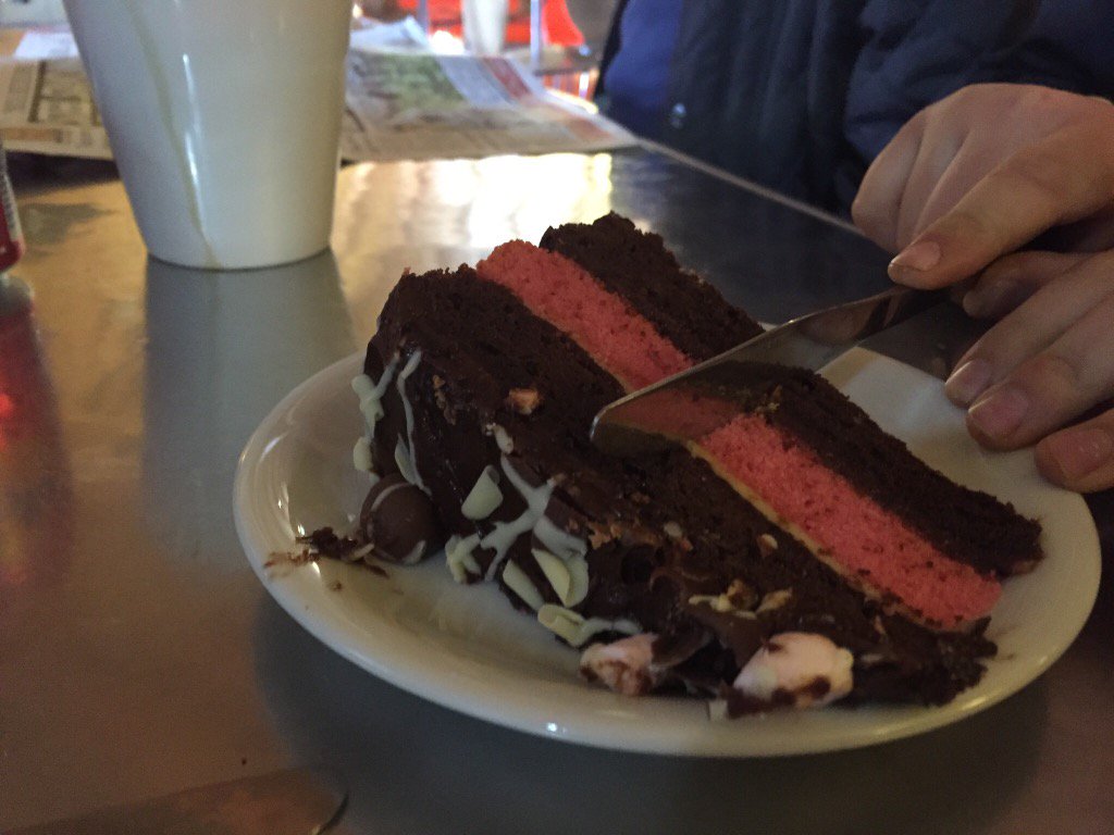 OutpostJONO's tweet photo. @OpaLlandegla Rocky road cake #awesome https://t.co/YDcSEOHLyA
