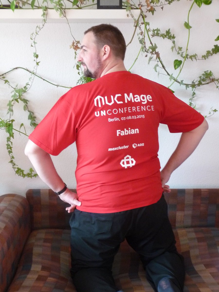 Fabian_ikono's tweet photo. #MagentoMoment #firstPicOfShirt #mageUC15 https://t.co/UGjwrIdqho
