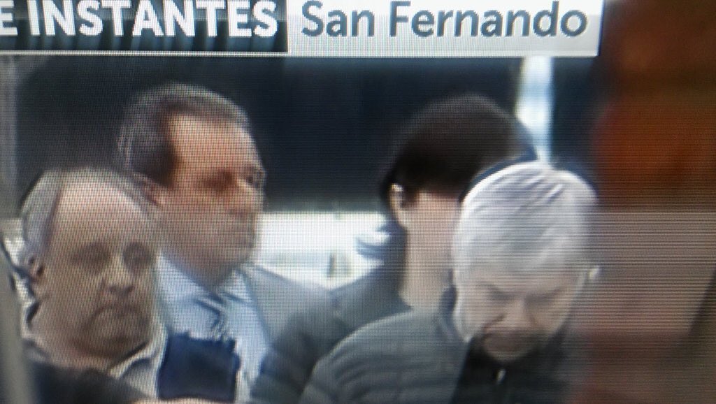 connieansaldi's tweet photo. Dice Nancy Duplaa q Lázaro Báez no está detenido. Que se muda a un lugar más tranquilo por la inseguridad. https://t.co/B8ZzlzlFGR