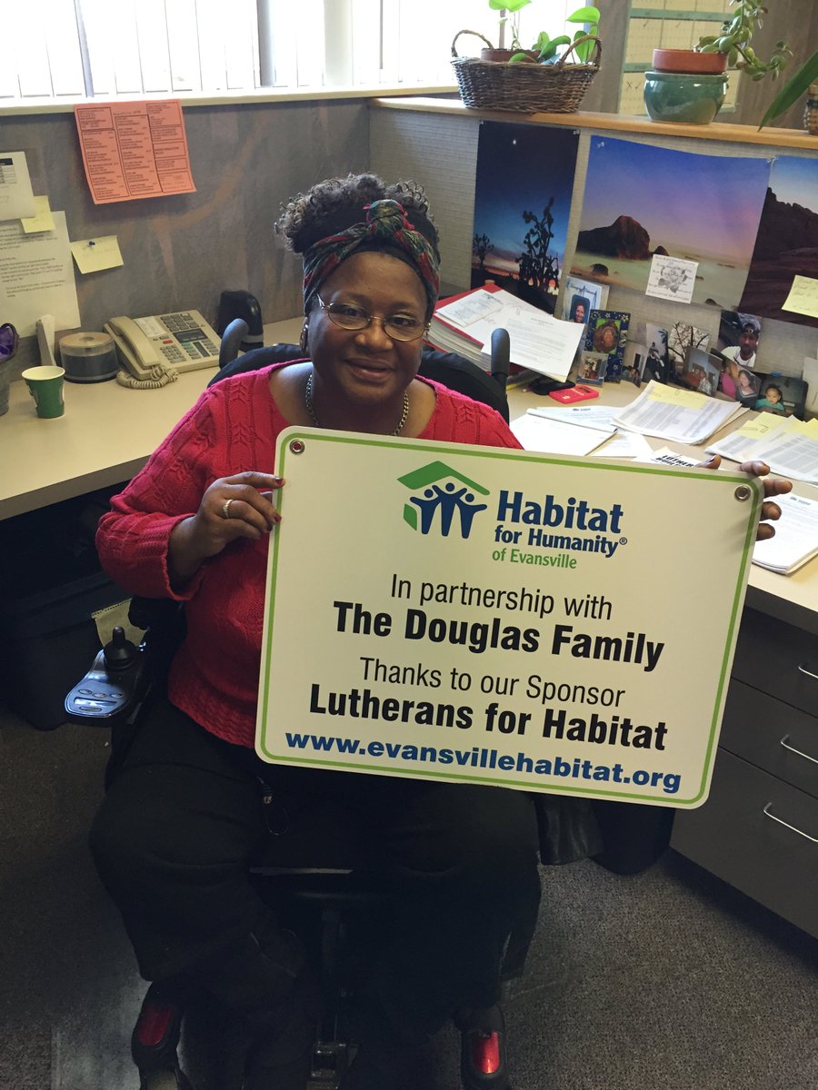 HabitatEVV's tweet photo. Today Dorris got a chance to see her house sign before it's installed! We are so proud of her hard work! https://t.co/CDOAtgRt9V