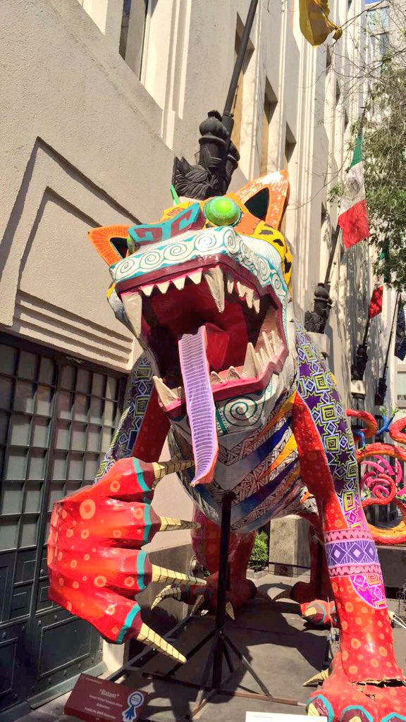 latinfashionews's tweet photo. Martes con M del #MuseoArtePopular en @mx_df #aamap 🇲🇽🇲🇽🇲🇽🇲🇽 #LFNews https://t.co/MH4aiqfrRZ