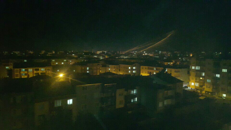 EsinGorgen's tweet photo. Burası güzel ✌ (@ Karacabey Siteleri Teras) https://t.co/biZnknDMA9 https://t.co/XozMnC2sbk