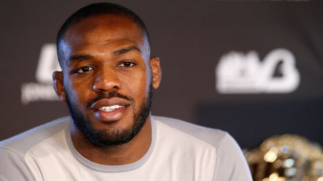 UFCONFOX's tweet photo. Jon Jones hired a full-time driver, still learning to do a little better each day 
https://t.co/CD3oN4tpW9
#UFC https://t.co/41UAxoll4L