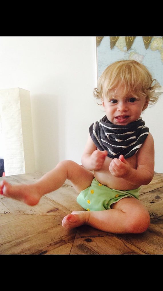 Baby Drool Scarf // Girl Grey Ruffle Scarf Bib // Snap Bib //.. etsy.com/listing/244685… #handmade #babystyle